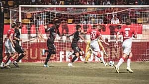 Slimani'nin golü Monaco'ya yetmedi