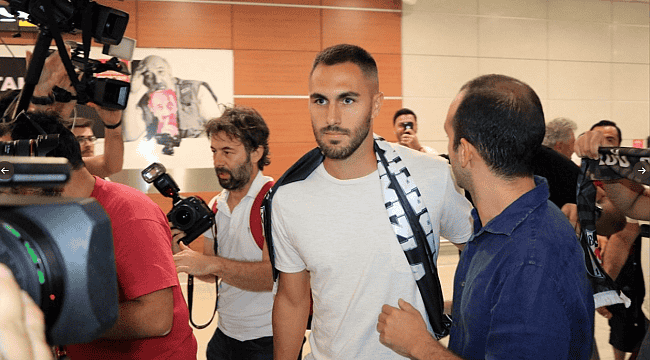 Victor Ruiz Beşiktaş için İstanbul'da