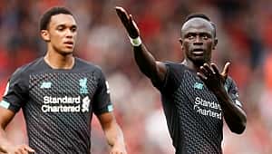 Yorgun Liverpool 3 puanı 2 golle aldı