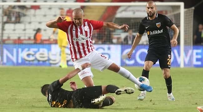 Aatıf Chahechouhe şampiyonluk adayını açıkladı