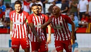 Antalyaspor Yeni Malatyaspor'u farklı geçti