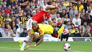 Arsenal 2-0'dan yakalandı