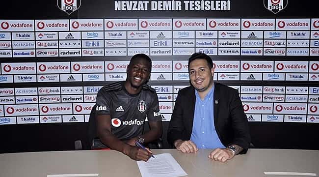 Beşiktaş Diaby ile resmi sözleşmeyi imzaladı