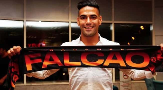 Falcao resmi imzayı attı