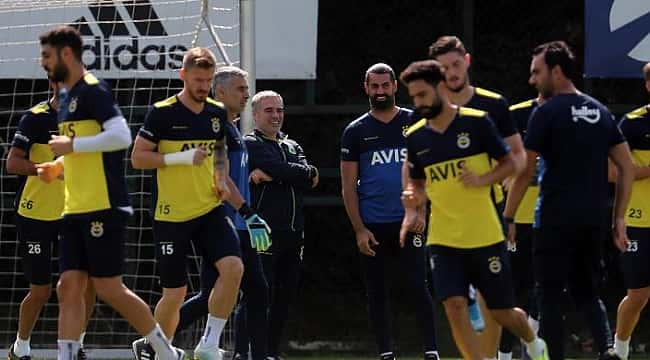 Fenerbahçe'ye sakatlardan iyi haber geldi