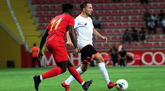 Kayserispor Adanaspor'u 4 golle geçti