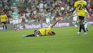 Luiz Gustavo ilk maçında sakatlandı