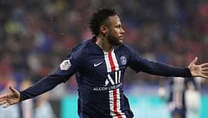 Neymar atıyor Paris SG kazanıyor