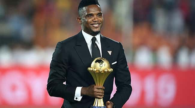 Samuel Eto'o futbola veda etti