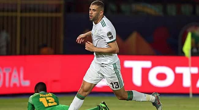 Slimani gollerine devam ediyor