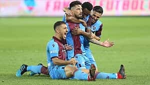 Trabzonspor Beşiktaş'ı yıktı, geçti: 4-1