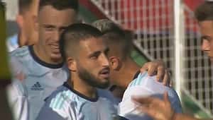 Arjantin Ekvador'u farklı mağlup etti