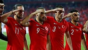 Cenk Tosun gol sayısını 16'ya çıkarttı