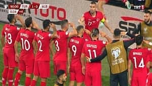 Cenk Tosun Türkiye'yi ayağa kaldırdı