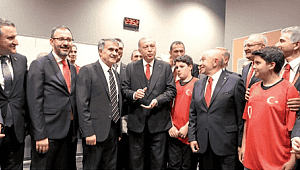 Cumhurbaşkanı Erdoğan'dan tebrik telefonu