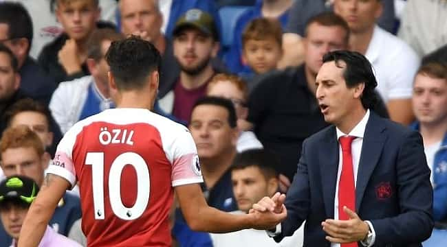 Emery'den Mesut Özil'e açık kapı