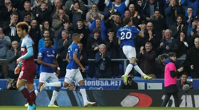 Everton West Ham'ı iki golle geçti