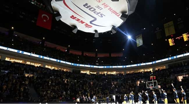 Fenerbahçe Baskonia maçıyla seyircisinin önüne çıkıyor