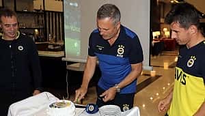 Fenerbahçe'de Volkan Ballı'ya doğumgünü sürprizi