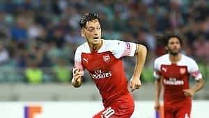 Mesut Özil: Kontratım bitene kadar Arsenal'deyim