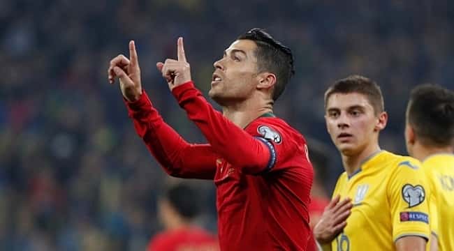 Portekiz yenildi ama Ronaldo tarihe geçti