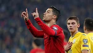 Portekiz yenildi ama Ronaldo tarihe geçti