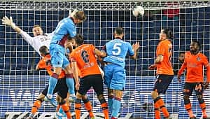 Trabzonspor Başakşehir'i 90+6'da yakaladı