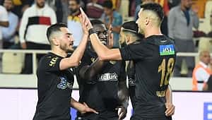 Yeni Malatyaspor Denizlispor'u farklı geçti
