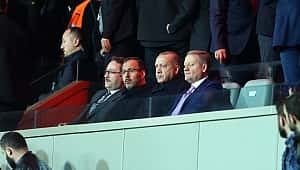 Başakşehir - Roma maçını Cumhurbaşkanı Erdoğan da izledi