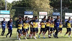 Fenerbahçe Kayseri'ye 4 eksikle gidiyor