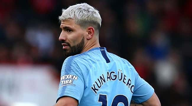 Manchester City'de Agüero sakatlandı