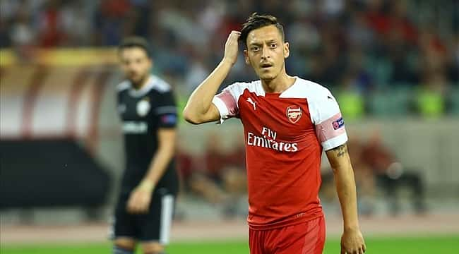 Mesut Özil'e saldıran kişiye 10 yıl hapis cezası verildi