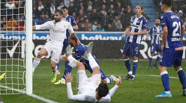 Real Madrid Alaves deplasmanından galibiyetle dönüyor