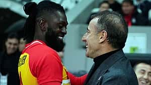 Adebayor: Kayserispor'da son maçıma çıktım
