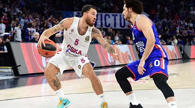 Anadolu Efes CSKA'yı elinden kaçırdı: 80-81