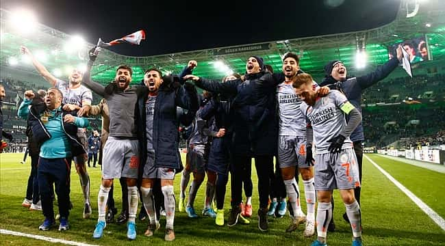 Başakşehir Almanya'da destan yazdı