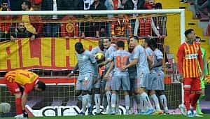Başakşehir Kayseri deplasmanında kolay kazandı