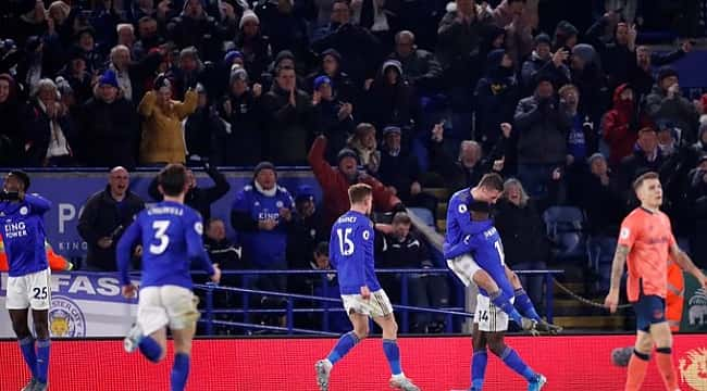 Çağlar'lı Leicester City Everton'ı uzatmalarda geçti