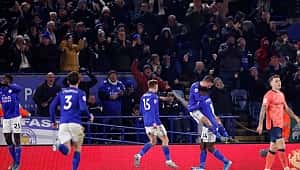 Çağlar'lı Leicester City Everton'ı uzatmalarda geçti