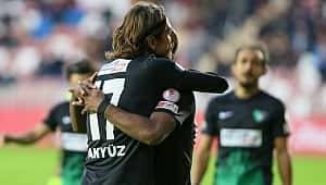 Denizlispor Altınordu karşısında avantajı ele geçirdi