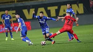 Fenerbahçe İstanbulspor'u bu kez 2-0'la geçti