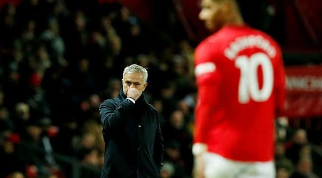 Manchester United Mourinho'lu Tottenham'ı Rashford'la geçti