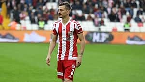 Mert Hakan Yandaş: Transferi konuşmak bana yakışmaz