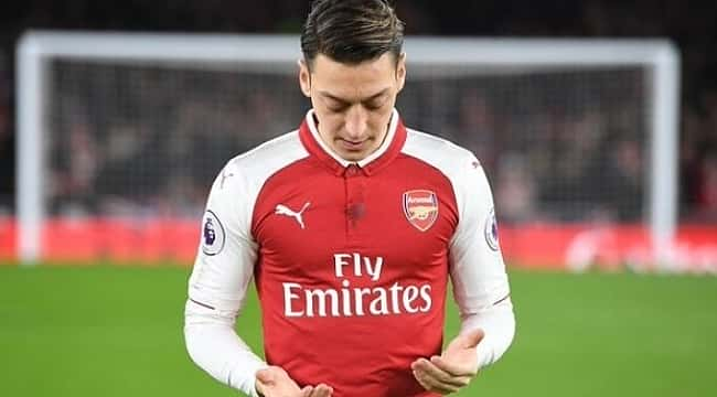 Mesut Özil'den Çin'in Doğu Türkistan'daki politikalarına sessiz kalan Müslümanlara tepki