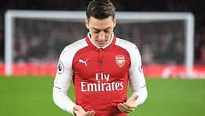 Mesut Özil'den Çin'in Doğu Türkistan'daki politikalarına sessiz kalan Müslümanlara tepki