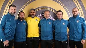 Osmanlıspor'un yeni teknik direktörü İsmet Taşdemir oldu