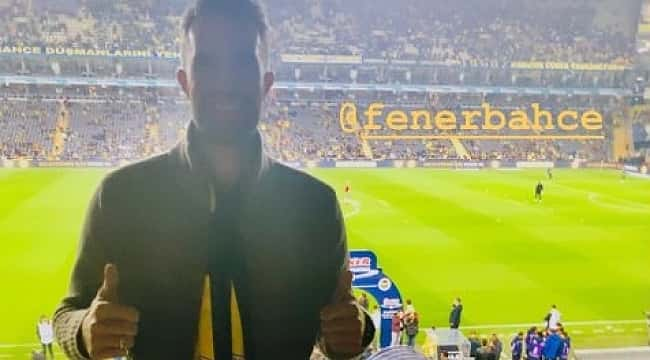 Robin van Persie Kadıköy'deydi