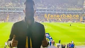 Robin van Persie Kadıköy'deydi