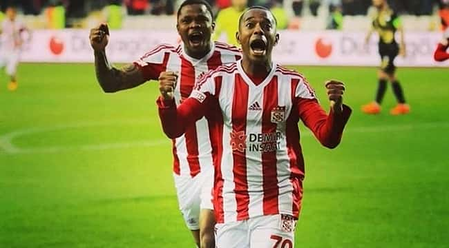 Sivasspor Robinho'yu transfer etmek istiyor