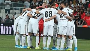 Beşiktaş'ın İzmir kafilesinde iki eksik